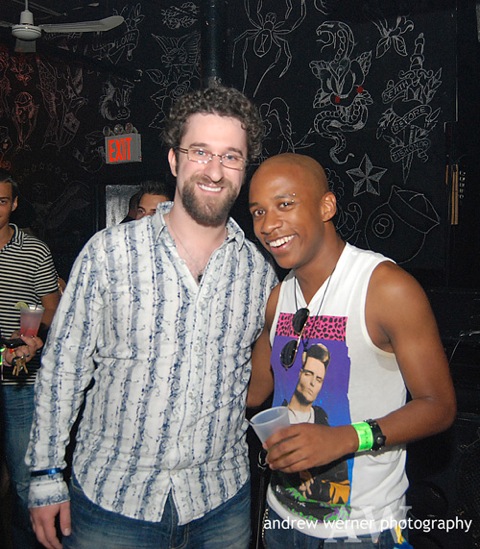 Dustin Diamond and one of the hosts Peter Dunn